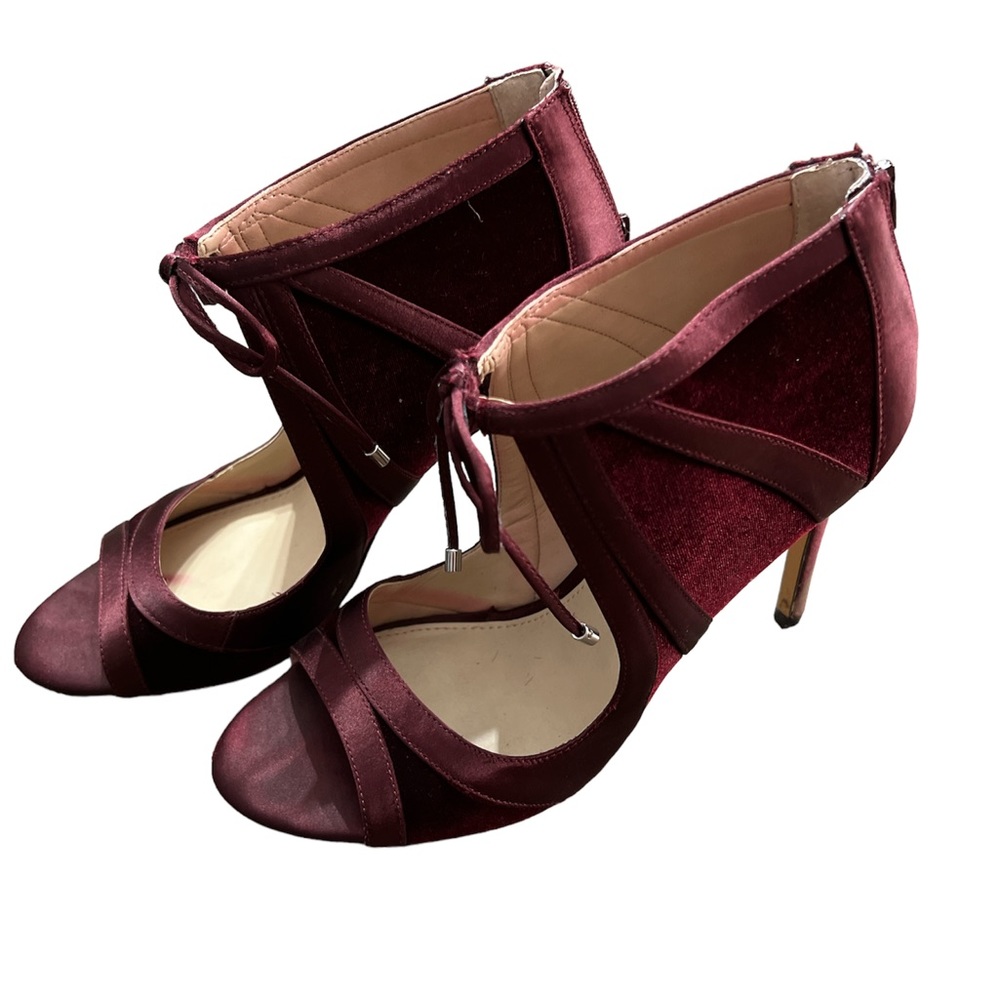 Ladies High heel shoes, Nina Cherie-YV Dark Wine size 7 1/2 M.